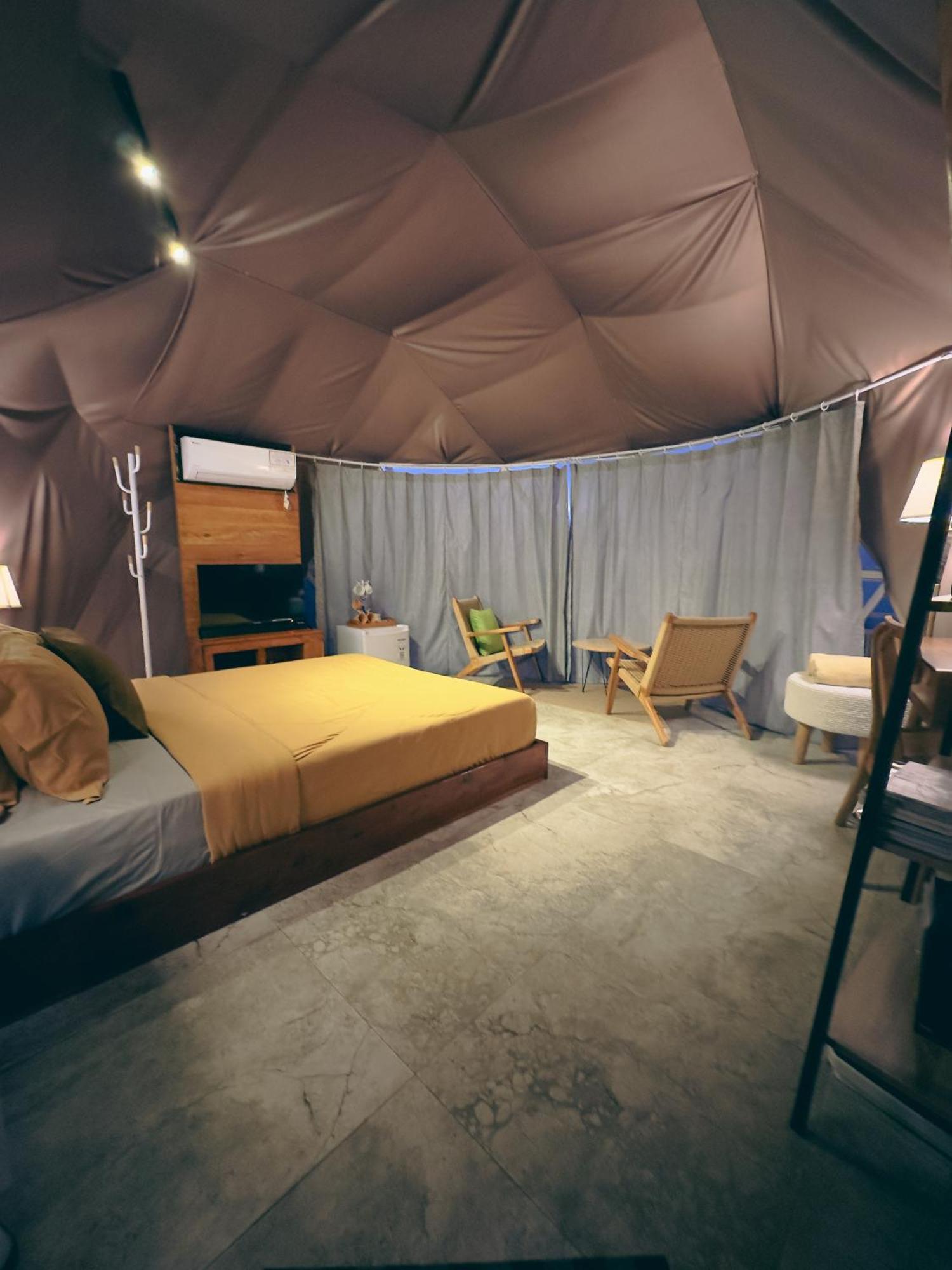فندق Moondock Luxury Camp موندوغْ المظهر الخارجي الصورة